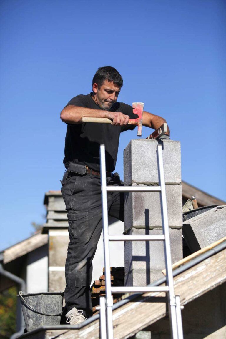 Peut-on passer chez le voisin pour faire des travaux sur sa cheminée ?